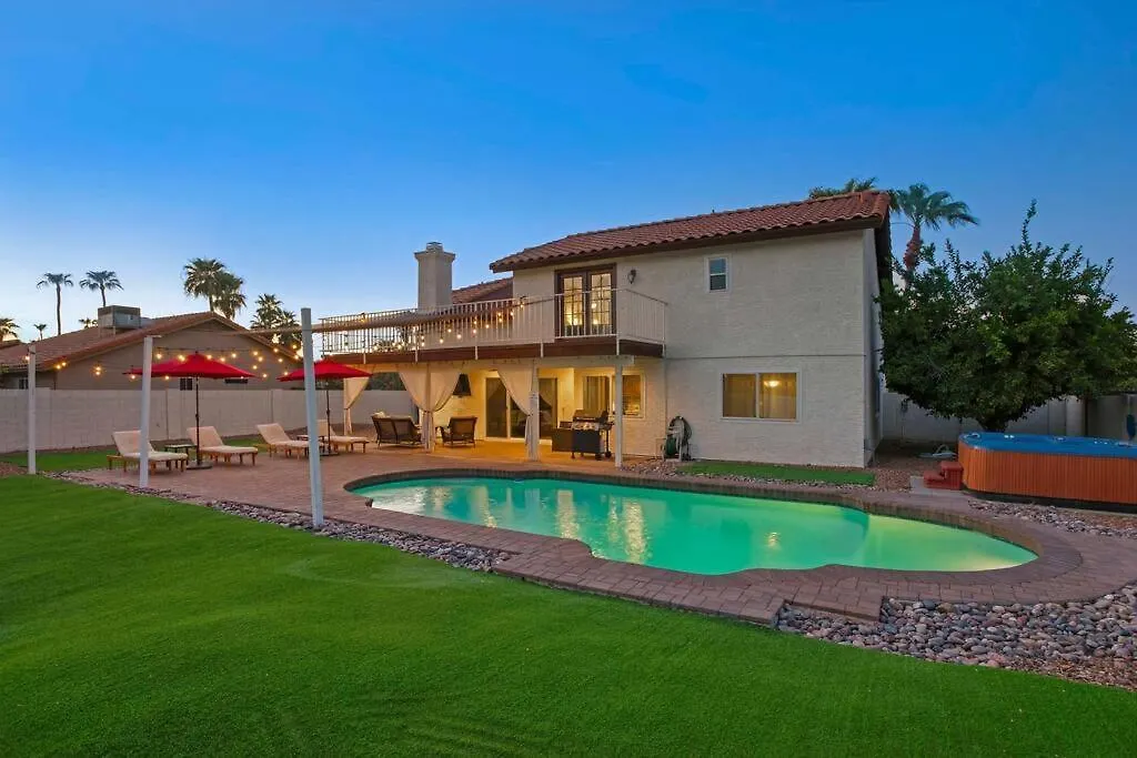 펜션 The Retreat - 4Br Home Near Kierland 피닉스 미국